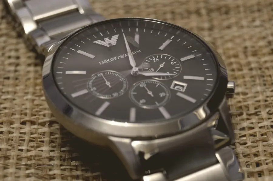 Milano Piange Giorgio Armani: Il Sindaco Sala Annuncia il Lutto Cittadino