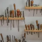 Milano premia 110 imprese storiche centenarie: la città che resiste, si trasforma e resta riconoscibile