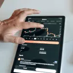 Congiuntura Confcommercio febbraio 2026: un’economia che si rimette in moto, ma senza strappi