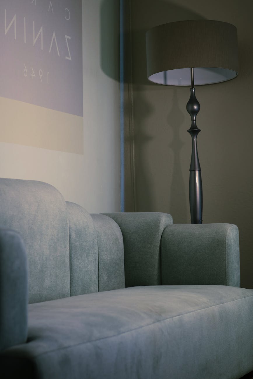 Salone del Mobile 2026, Milano corre con il traino degli stranieri: indotto turistico stimato oltre i 255 milioni