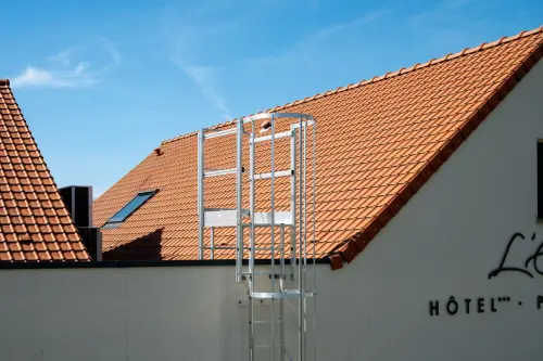 Scala esterna per tetto: obblighi normativi, funzione e criteri di scelta