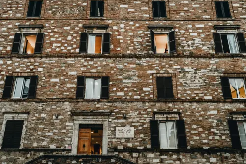 Milano, 118 alloggi pubblici assegnati nello stato di fatto