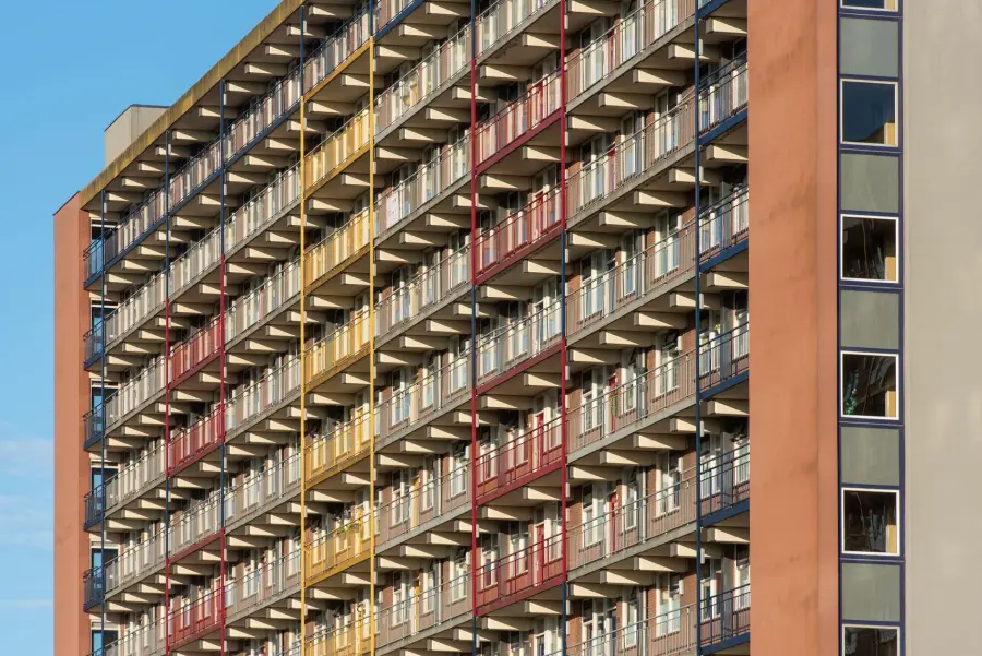 Milano, 30 immobili tornano al Comune: 170 case e 40 ettari