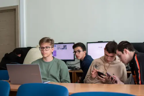 Lombardia, garantiti i corsi Ikaros a oltre 1.300 studenti